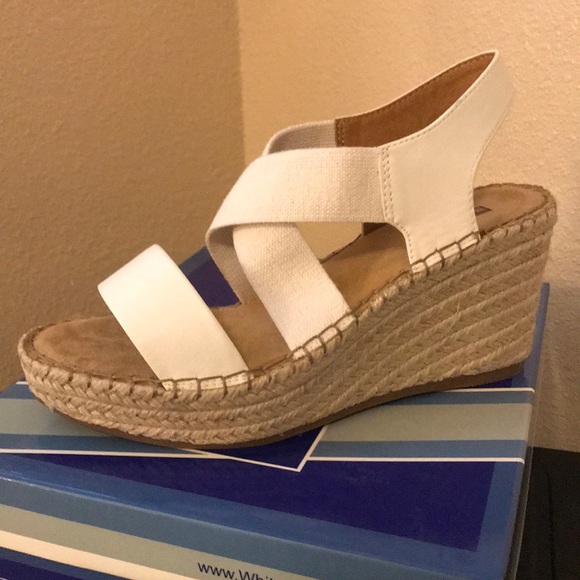 white mountain wedges